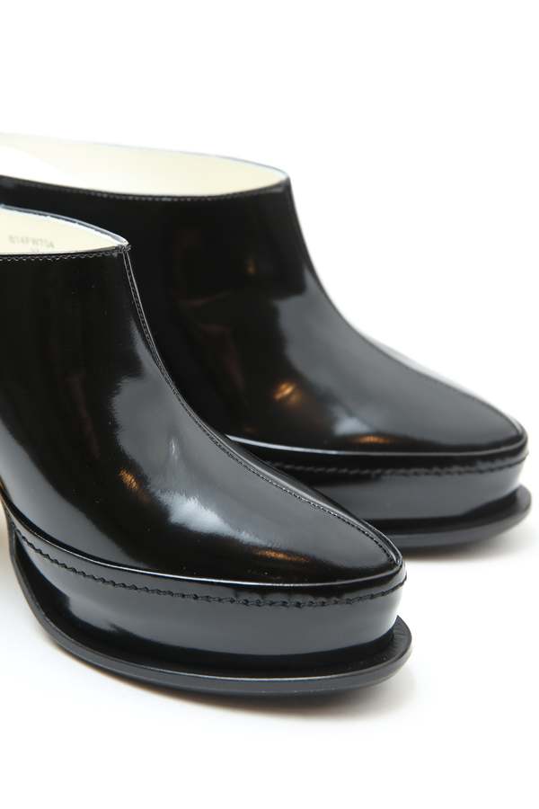 Maison Mihara Yasuhiro Duck Heel Boots Sandal - Black | Garmentory