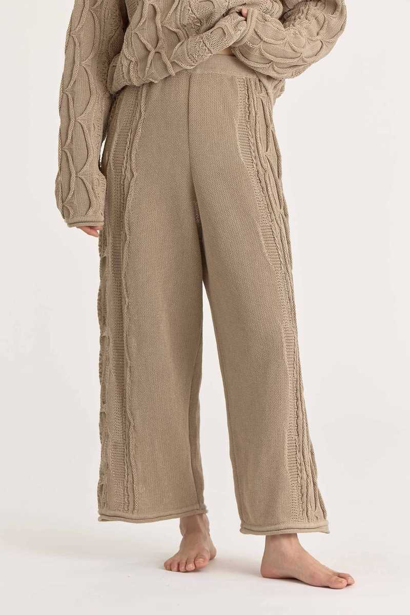 Black Crane Cable Knit Pants - Taupe