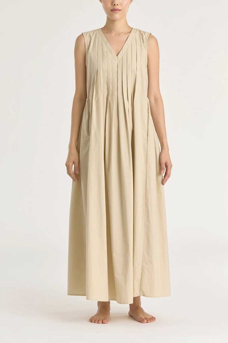 Black Crane Pleated V Neck Dress - Oyster
