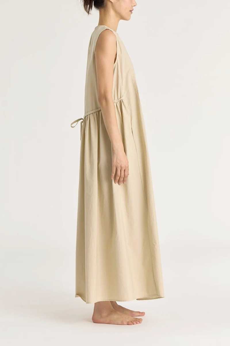Black Crane Pleated V Neck Dress - Oyster