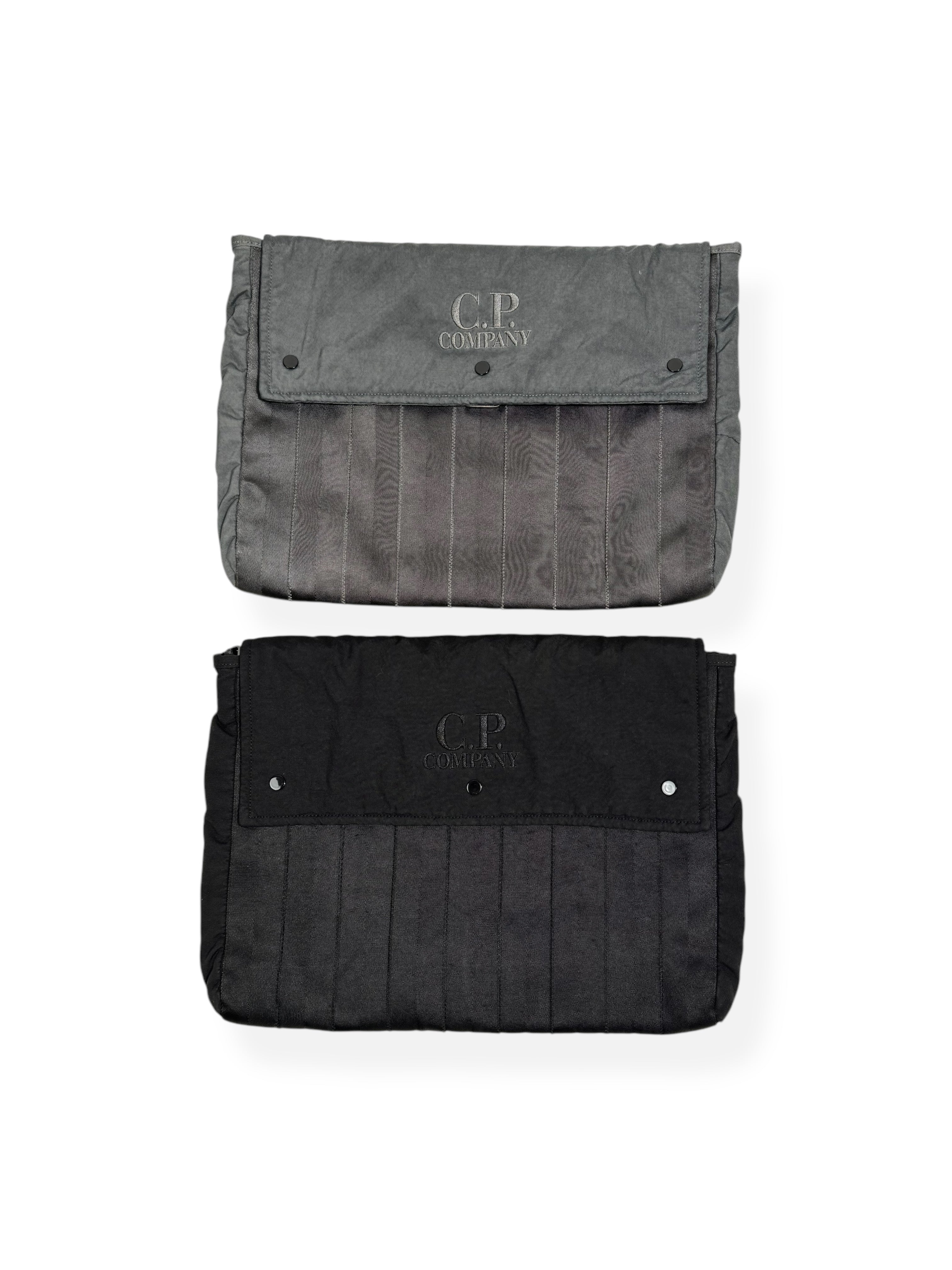 CP COMPANY｜ (Herringbone Logo Bag (18CMAC055A 005349G 9 Herringbone Logo Bag | CPC USCA Online Store