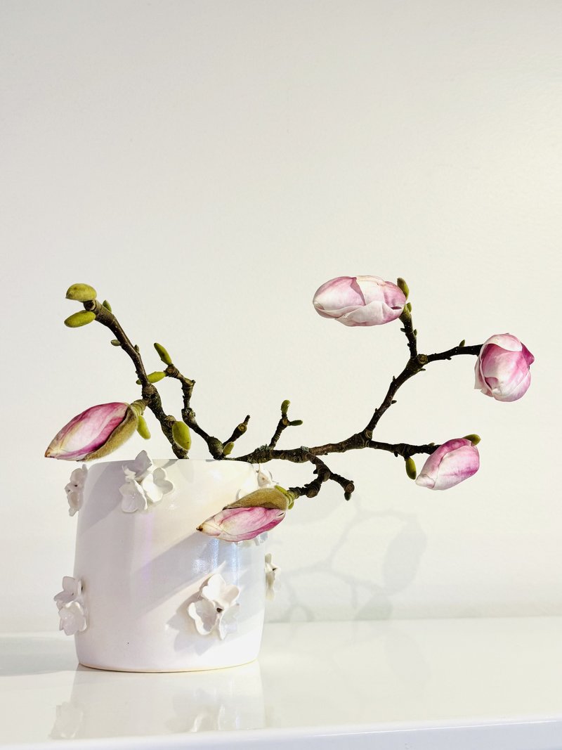 Vase Cream Flower Vase - Short Vase Cream Flower Vase - Short