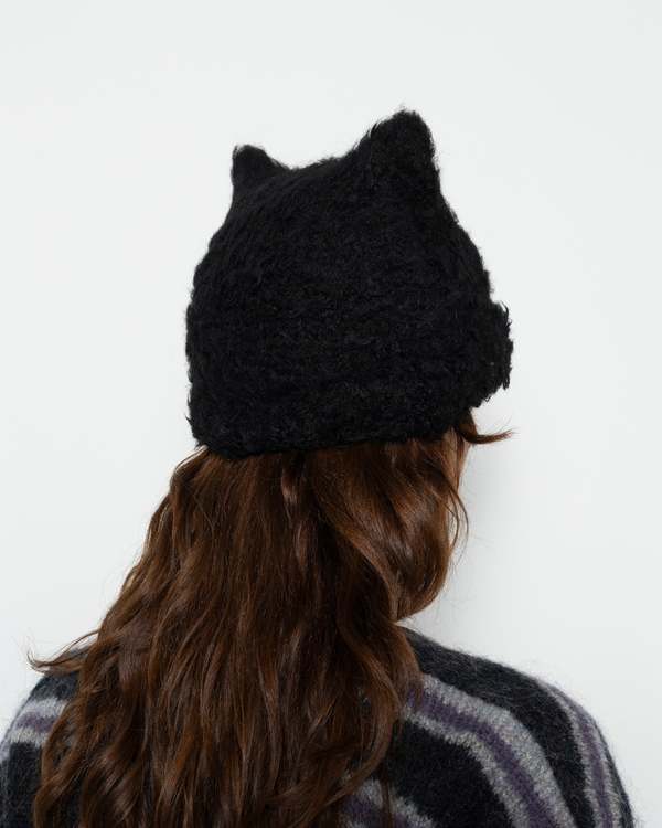 NWT Acne Studios Black Fluffy Square Beanie Acne Studios - Fluffy square beanie - Black main image 3