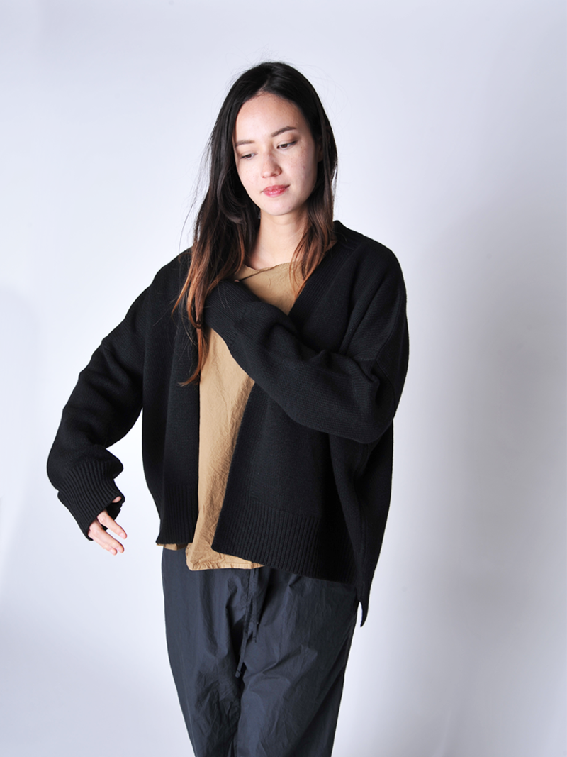 Oyuna Aire Chunky Knit Cardigan - Black Oyuna Aire Chunky Knit Cardigan - Black