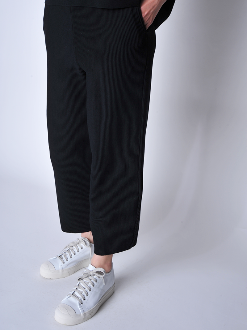 Oyuna Kat Knit Pants - Black Oyuna Kat Knit Pants - Black