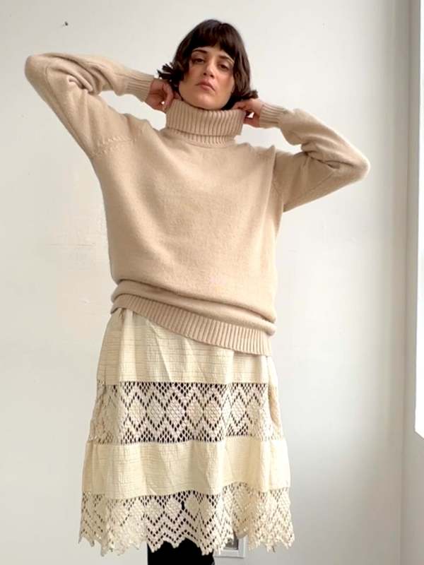 Vintage Natural Peruvian Alpaca Turtleneck Sweater