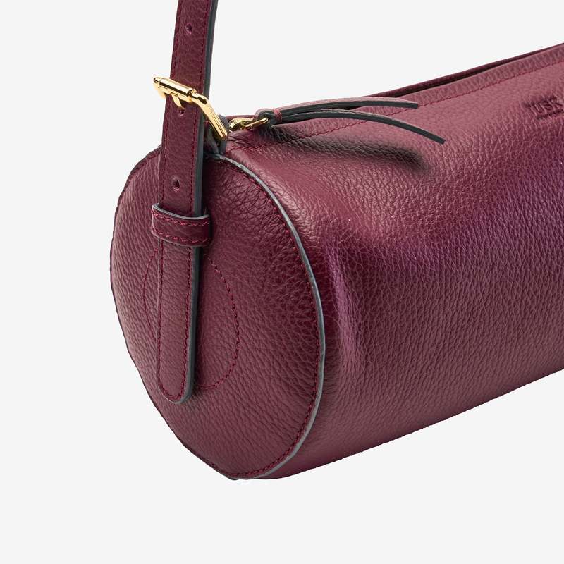 Tusk Ascot Amoli Barrel Bag - Oxblood