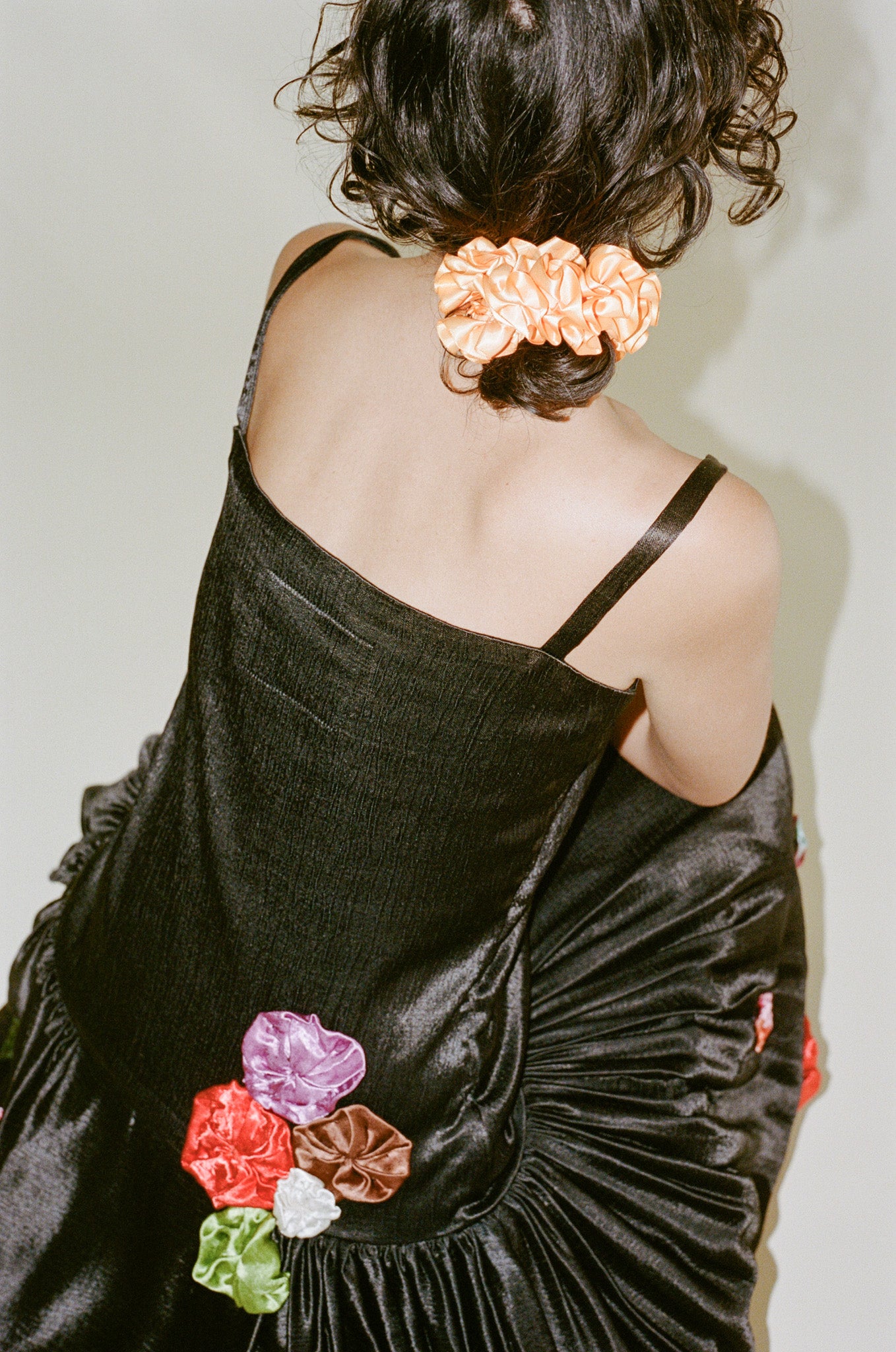 Maryam Nassir Zadeh Carnation Scrunchie NWT SHERBERT Maryam Nassir Zadeh – BOMI main image 3