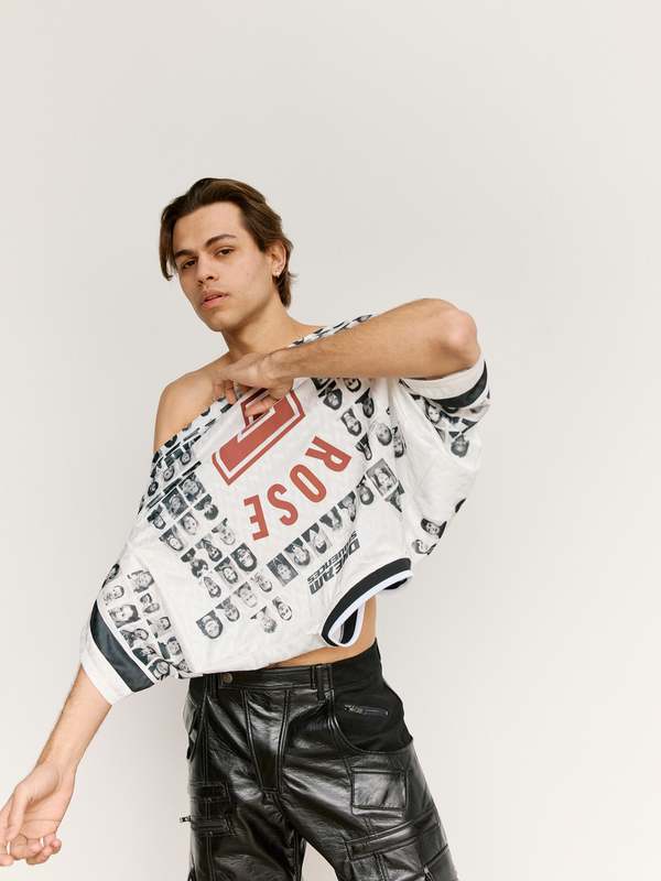 Martine Rose Faces Printed Football Top - Black/White | Garmentory