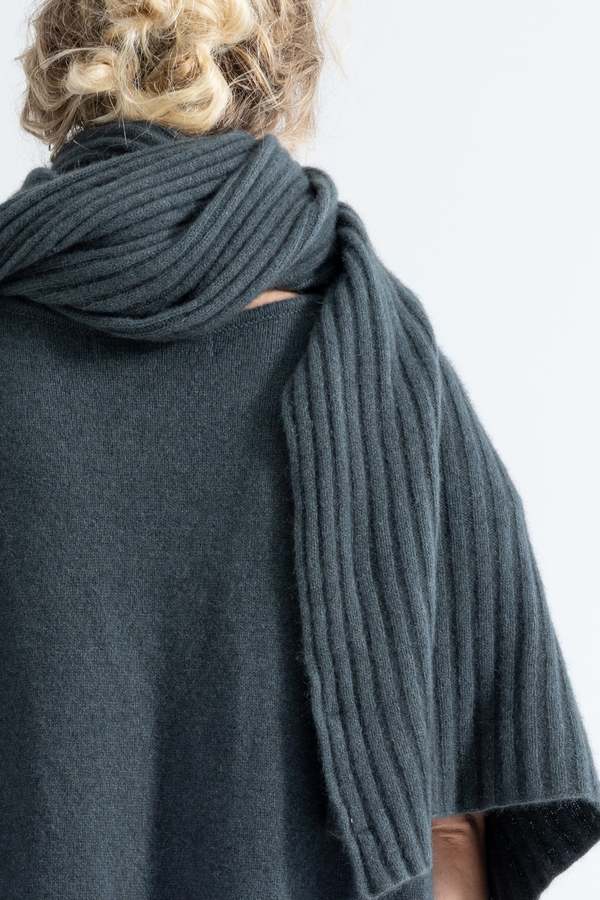Lela Jacobs U Scarf
