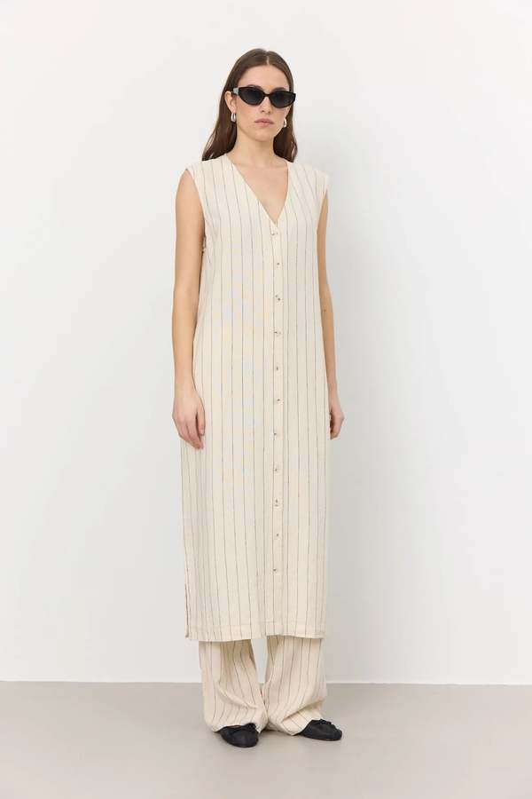 gucci ice cream dress w Yellow Crystal Embellished Tri-Clasp Long Sleeve NWT 2024 WORK JAN size:small Care instructions White Cotton Embroidered Mini