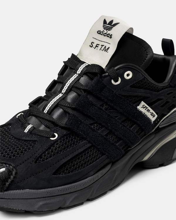 Adidas SFTM Adistar Cushion - Core Black | Garmentory