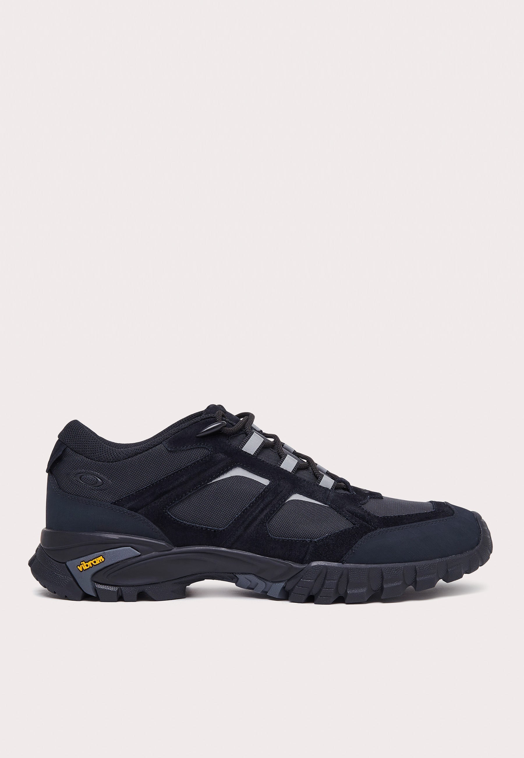 【OAKLEY】 Sierra Terrain Blackout Black Oakley Sierra Terrain - Blackout | Garmentory