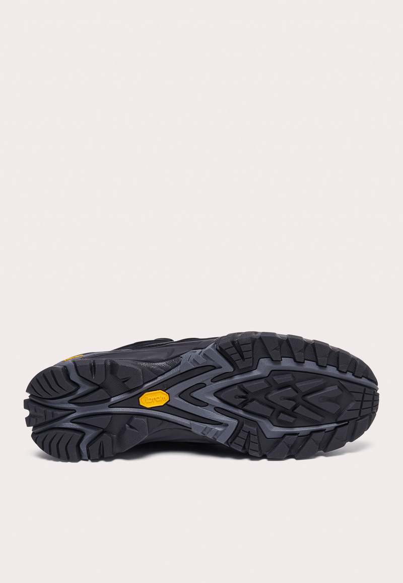 【OAKLEY】 Sierra Terrain Blackout Black Oakley Sierra Terrain - Blackout | Garmentory