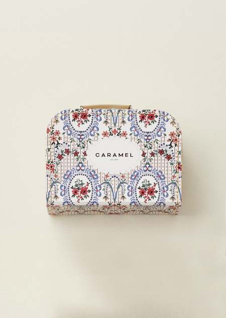 バッグ caramel SMALL SUITCASE - ROSE BOUQUET Caramel Small Suitcase - Rose Bouquet | Garmentory