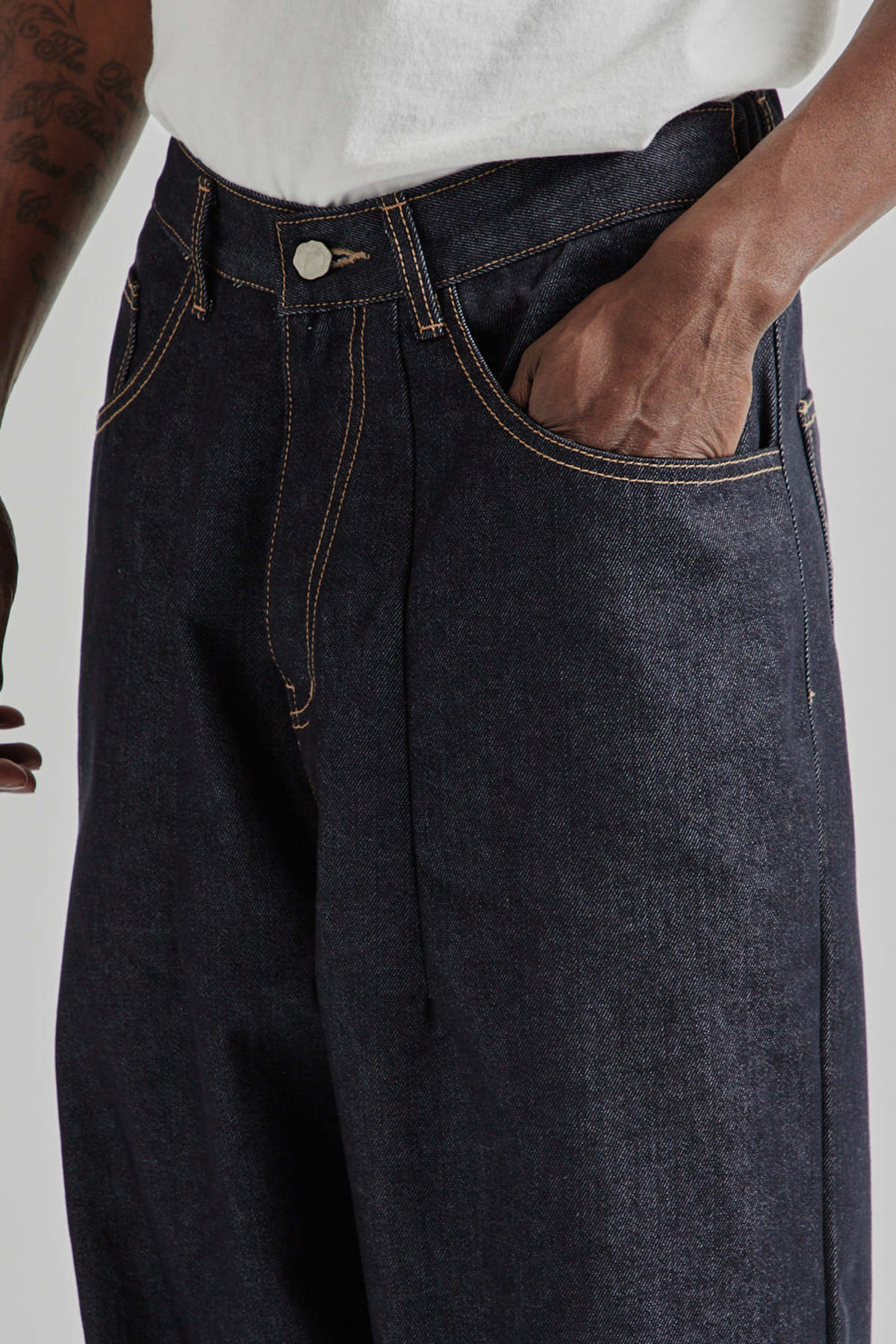 ESTUDIO NIKSEN Raw Denim Balloon Jeans - Indigo Raw Denim