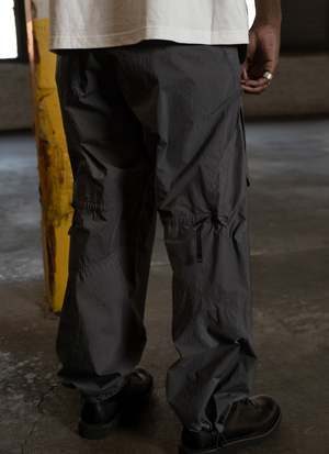 パンツ Goldwin 0 / Helicoid Cargo Pants Goldwin 0 Helicoid Cargo Pants - Zinc Gray | Garmentory