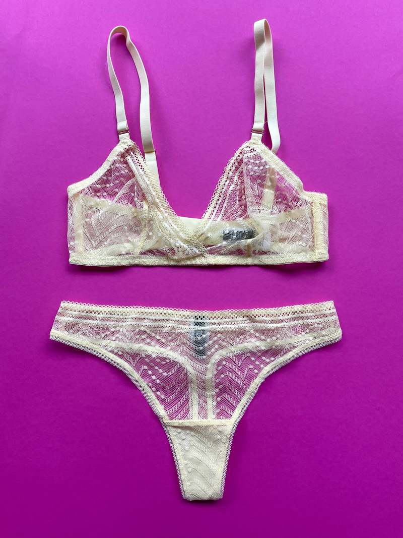 Huit Eclatante Wireless Bralette - Soleil Huit Eclatante Wireless Bralette - Soleil