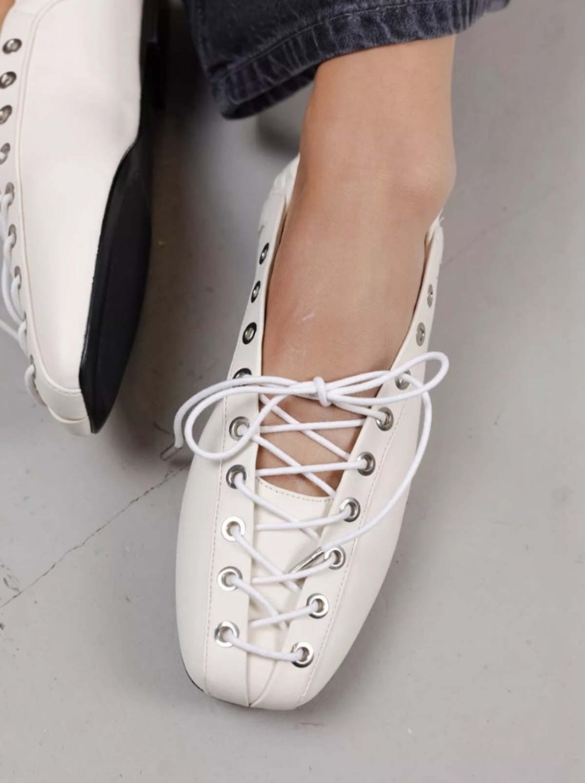 Eyelets-Lace-Up-Ballerina-