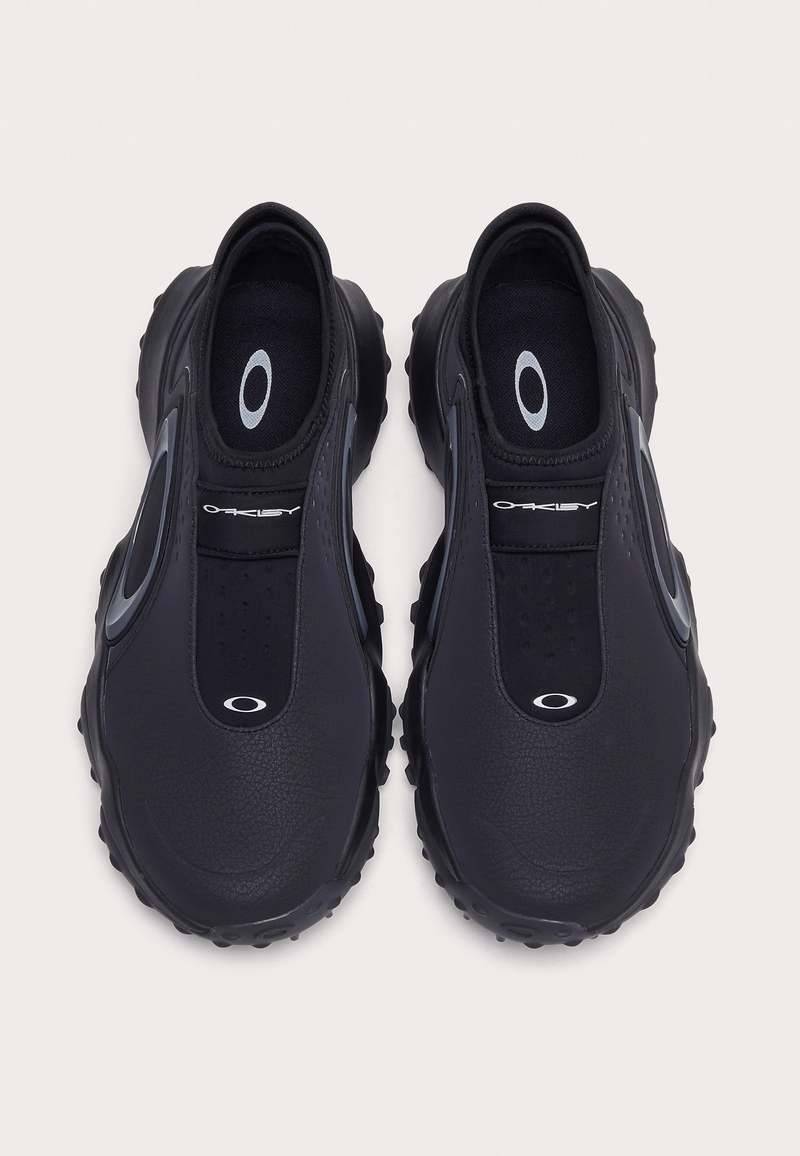 Oakley Edge Icon - Blackout | Garmentory