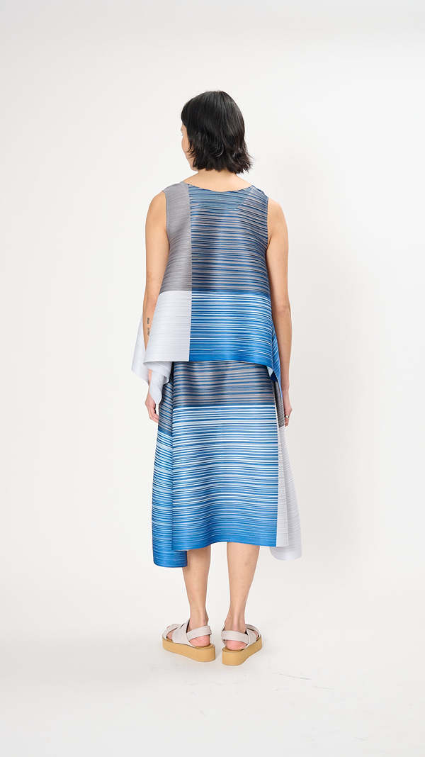 Pleats Please by Issey Miyake Photon Bounce Top - Gray | Garmentory