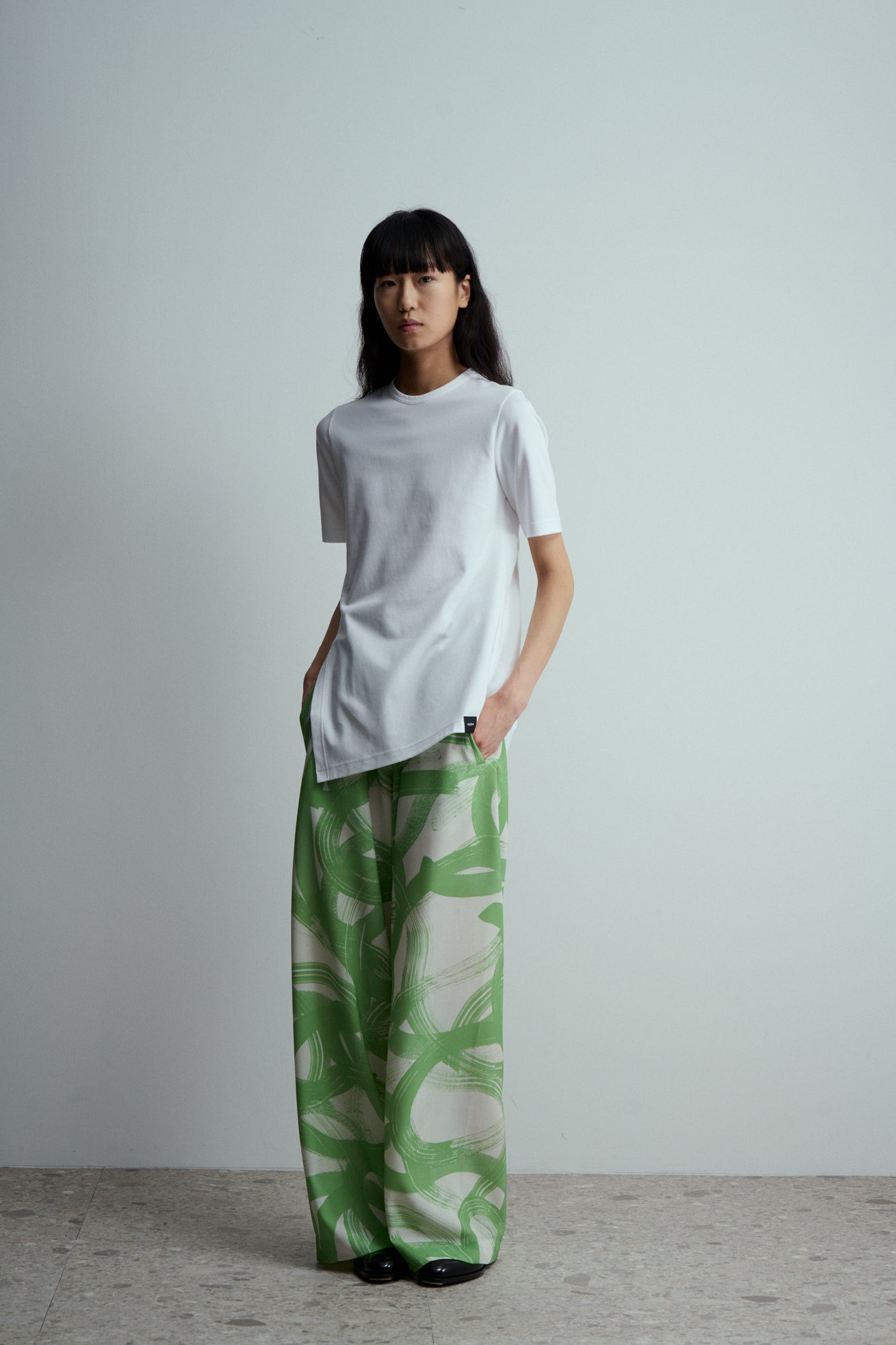 CLEMENTINE'S UJOH Side Slit T-shirt - White | Garmentory