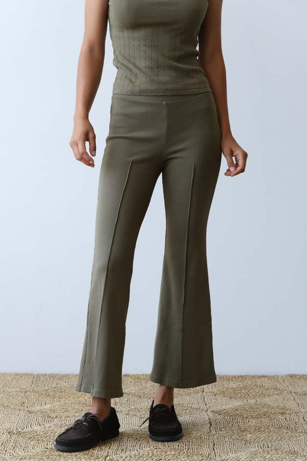 Donni Rib Kick Flare Pant - Navy
