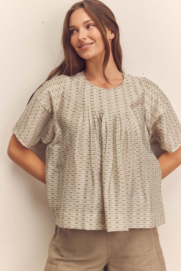 amente Short Sleeve Pleated Blouse