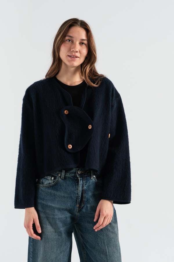 【美品】BASERANGE INDRE JACKET Baserange Jaw Jacket - Navy | Garmentory