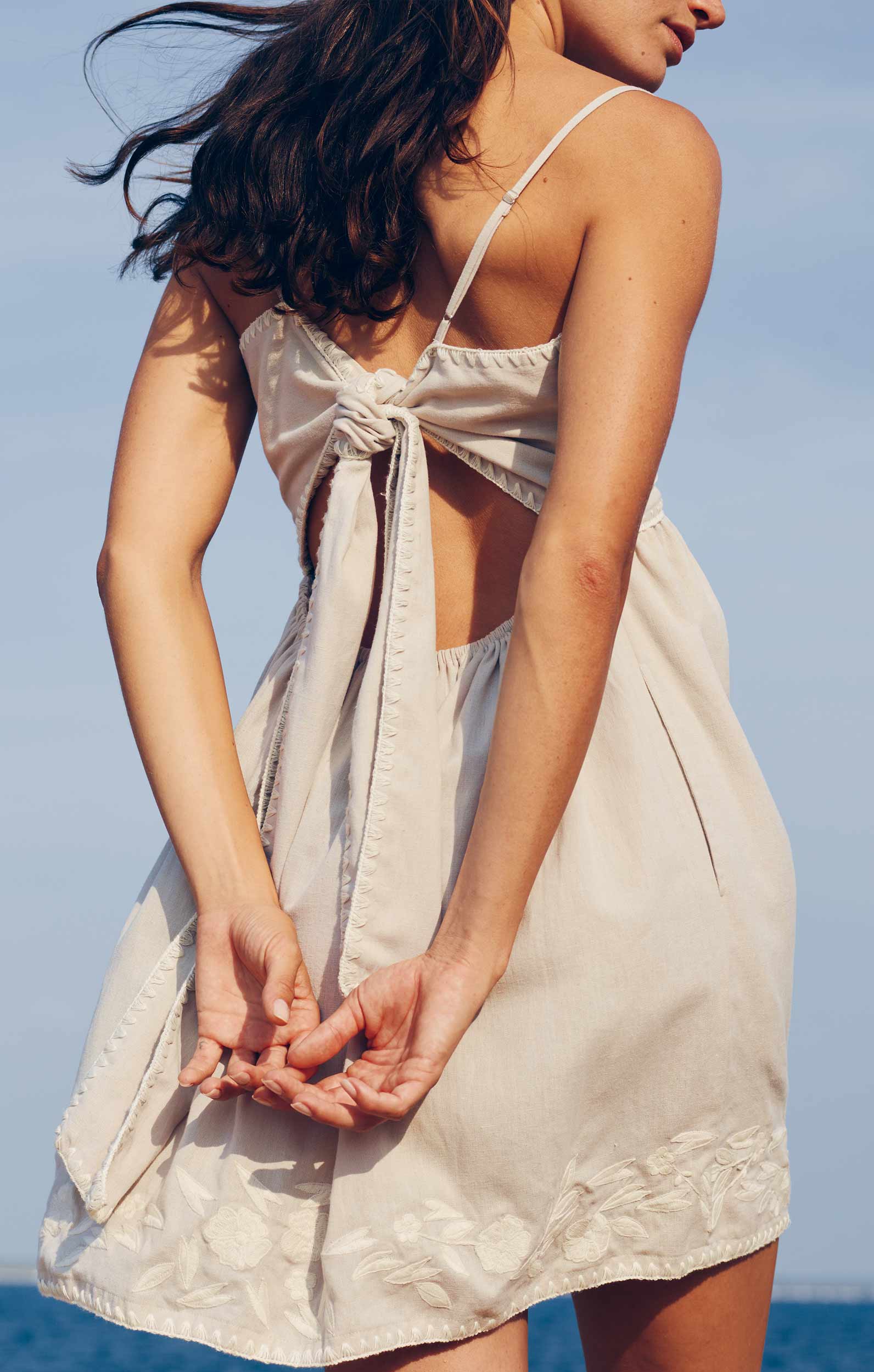 Juliet Dunn Mink Tie Back Dress - Cream Embroidery
