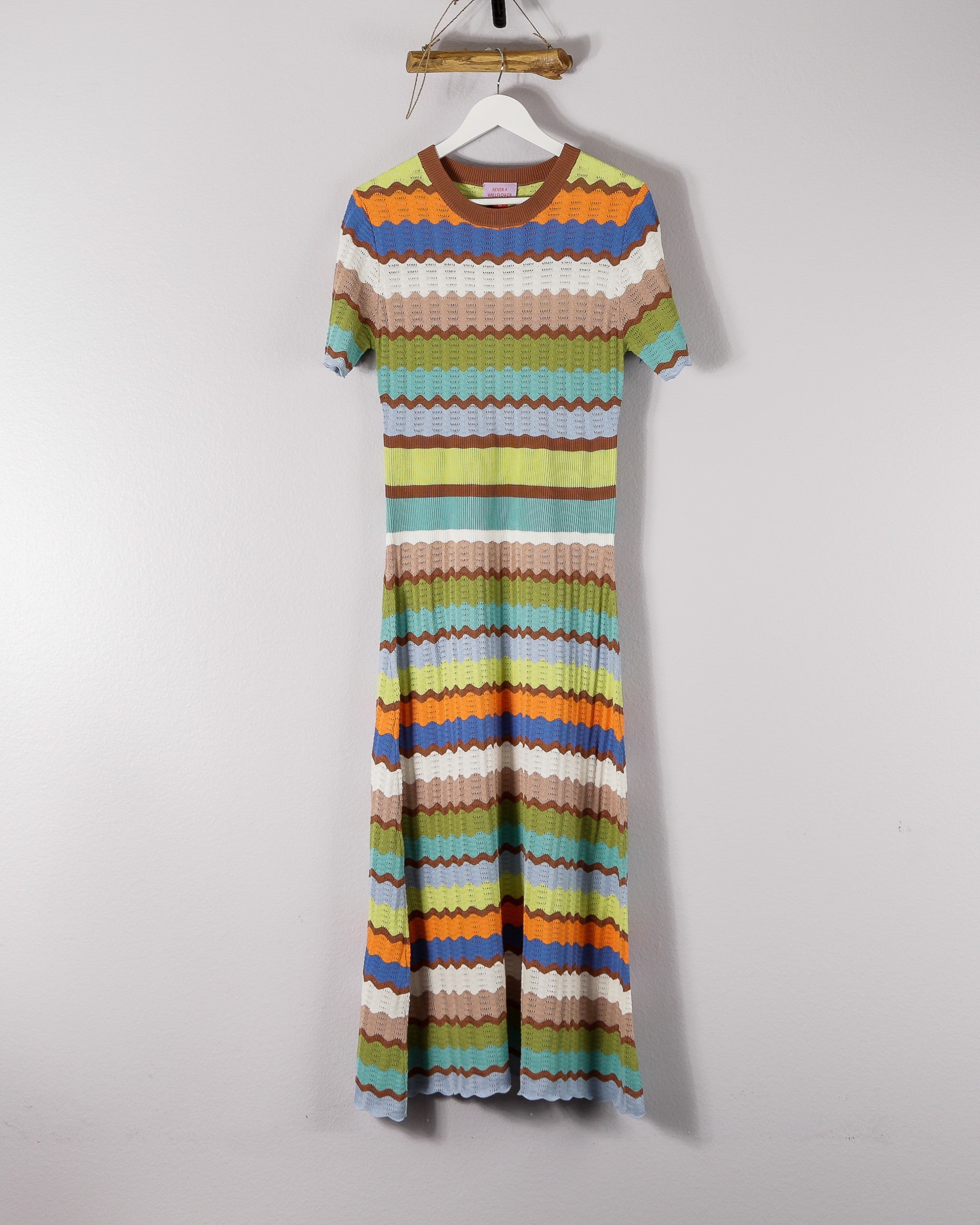 wallflower midi dress Never a Wallflower Malia Midi Dress in Floral Nalu Nantucket