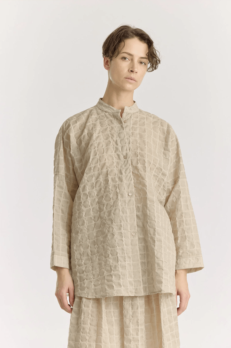 Black Crane Ripple Finish Shirt - Beige Black Crane Ripple Finish Shirt - Beige