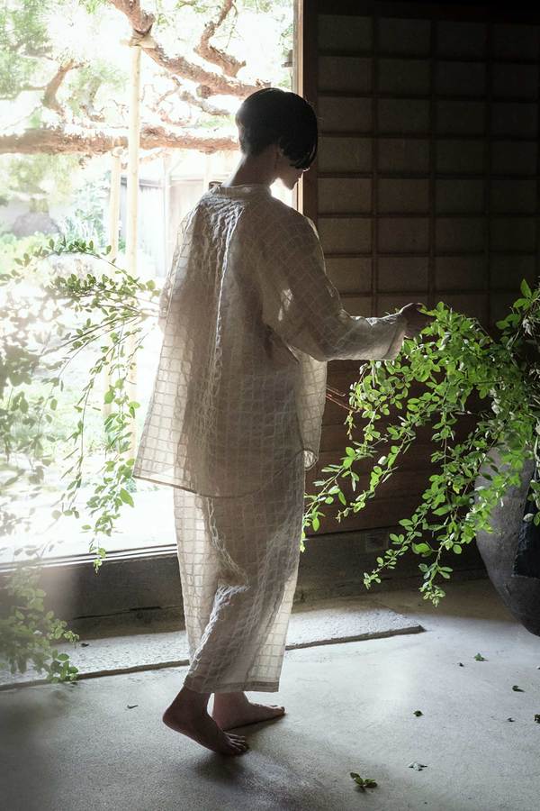 Black Crane Ripple Wide Pants - Beige Black Crane Ripple Wide Pants - Beige