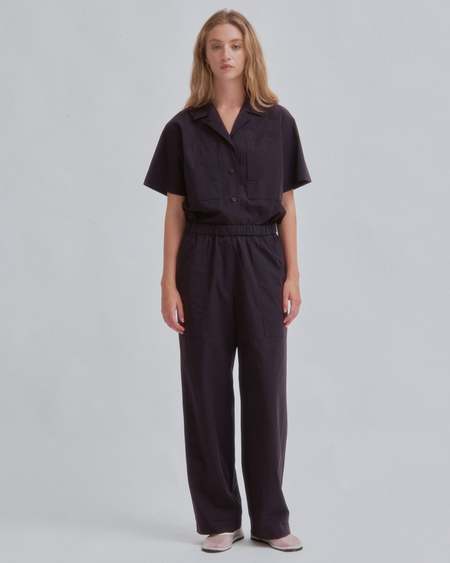 新品未使用タグ付　SAYAKA DAVIS V-neck Jumsuit S SAYAKA DAVIS NEW YORK Open Collar Jumpsuit - Black | Garmentory