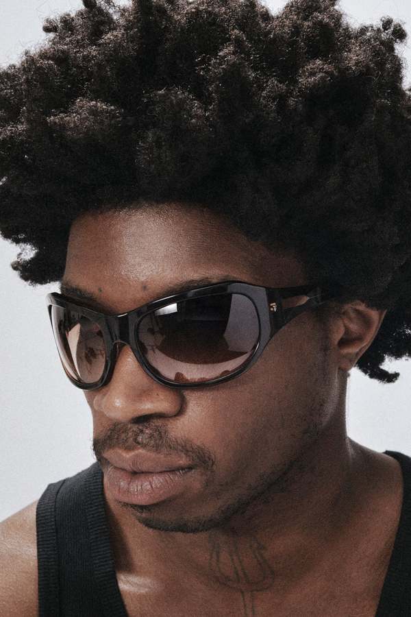 【関税込み】THISTLES ブラウン 'The Atlas' サングラス THISTLES Brown 'The Atlas' Sunglasses THISTLES