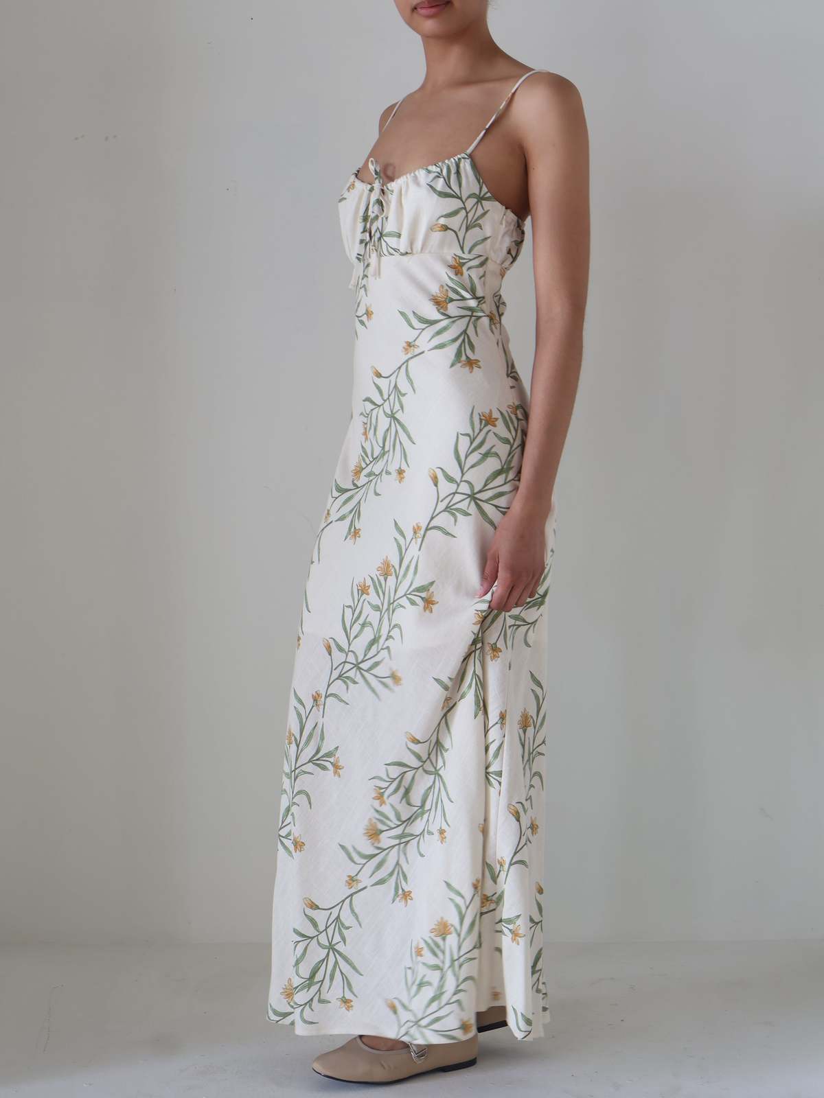 green emerald velvet dress Moon River Sleeveless Corset Detail Midi Dress – Golden main image 1