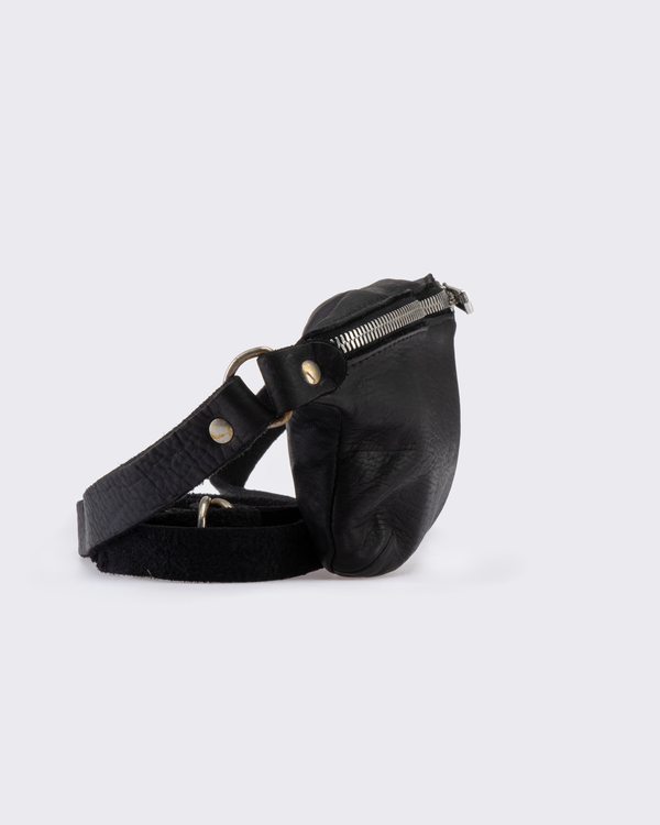 GUIDI BV06 Small Fanny Bag ボディバッグ Guidi BV06 Small Fanny Bag - Black | Garmentory