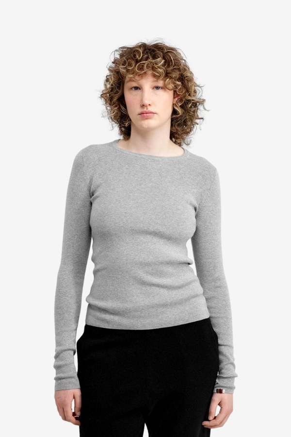 Tシャツ・カットソー EXTREME CASHMERE Women Tops N392EEL 001 NAVY Extreme Cashmere N392 Eel T-Shirt | Garmentory