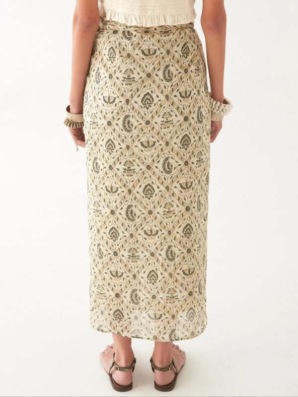 Maison Hotel Martina Skirt - Vanilla Maison Hotel Martina Skirt - Vanilla