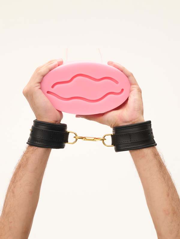 Carne Bollente Vulva, Volcano Candle