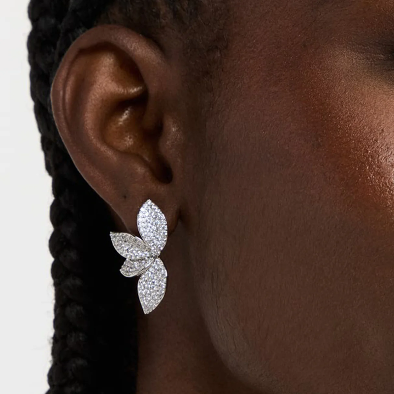 Shashi Alisa Stud Earrings - Silver Shashi Alisa Stud Earrings - Silver