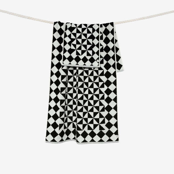 Slowtide Gatsby Bath Towel - Black Slowtide Gatsby Bath Towel - Black