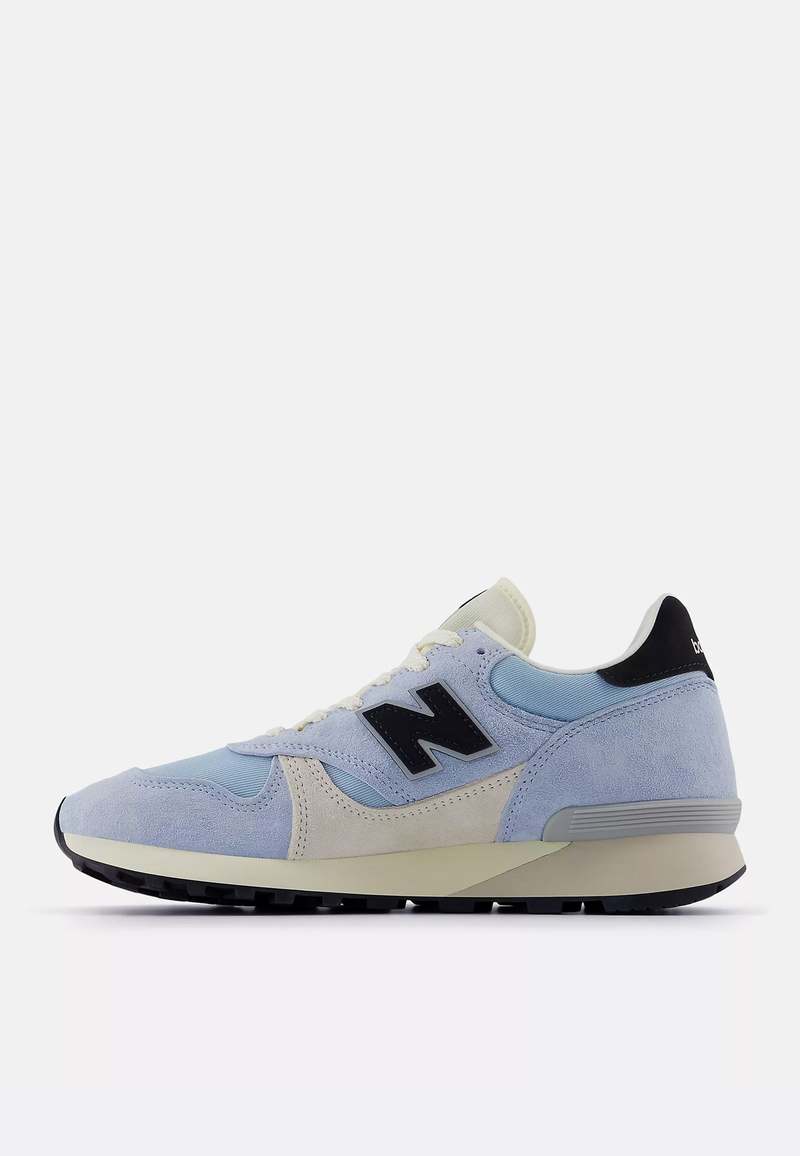 ◆正規品◆NEW BALANCE U475PB LIGHT CHROME BLUE◆関税込◆人気 New Balance 475 Sneaker - Light Chrome Blue | Garmentory