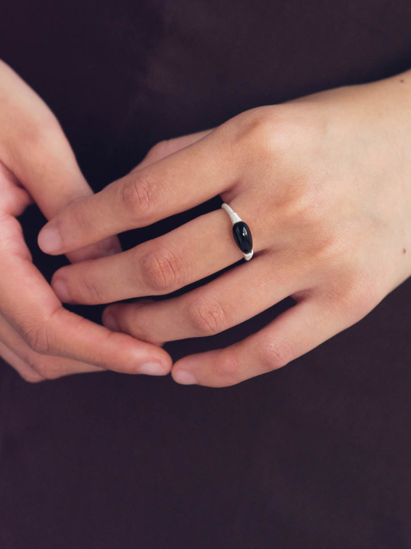 OLIO E ACETO Black Agate Droplet Ring