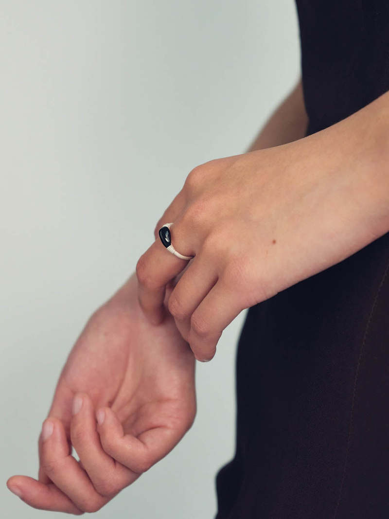 OLIO E ACETO Black Agate Droplet Ring