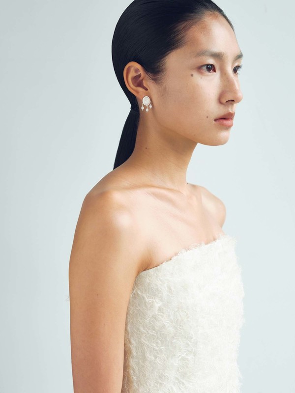 OLIO E ACETO Full Moon Pendant Earring - Matte White