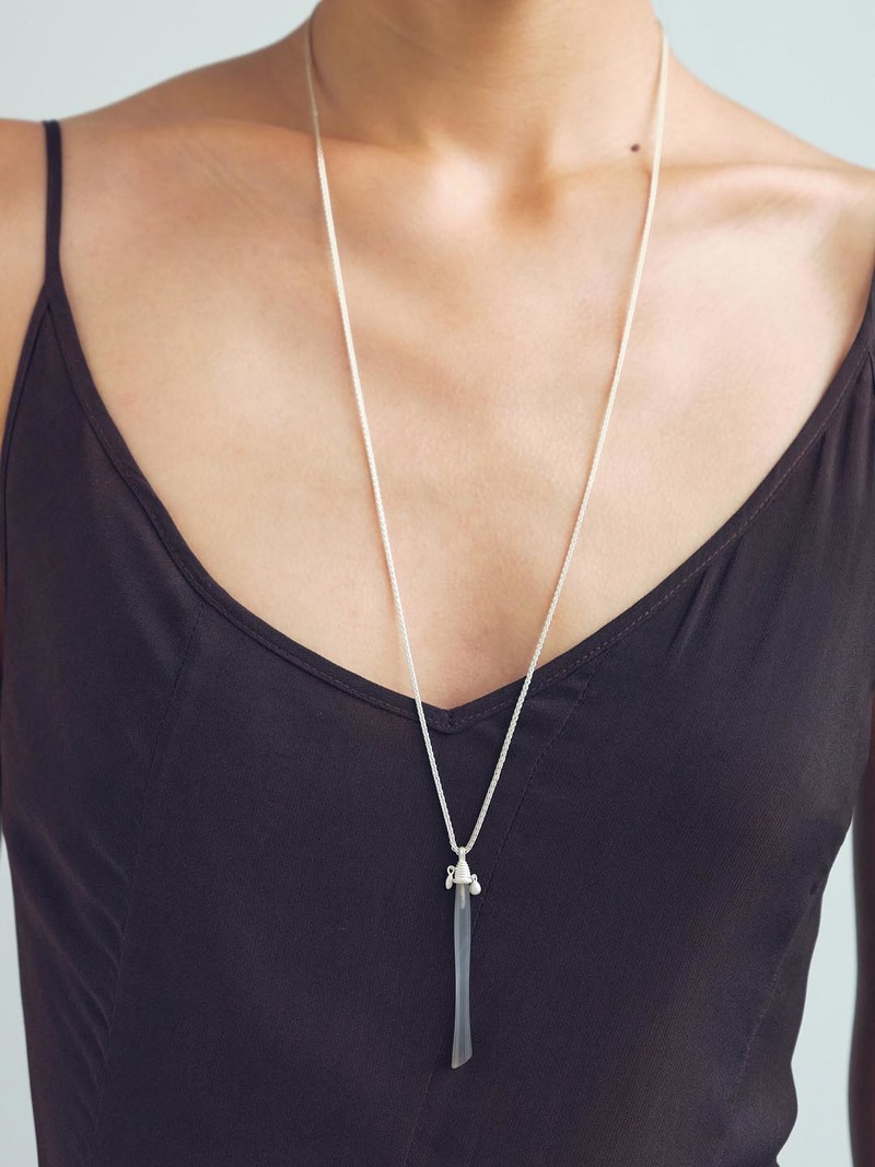 OLIO E ACETO Grey Agate Pillar Long Necklace