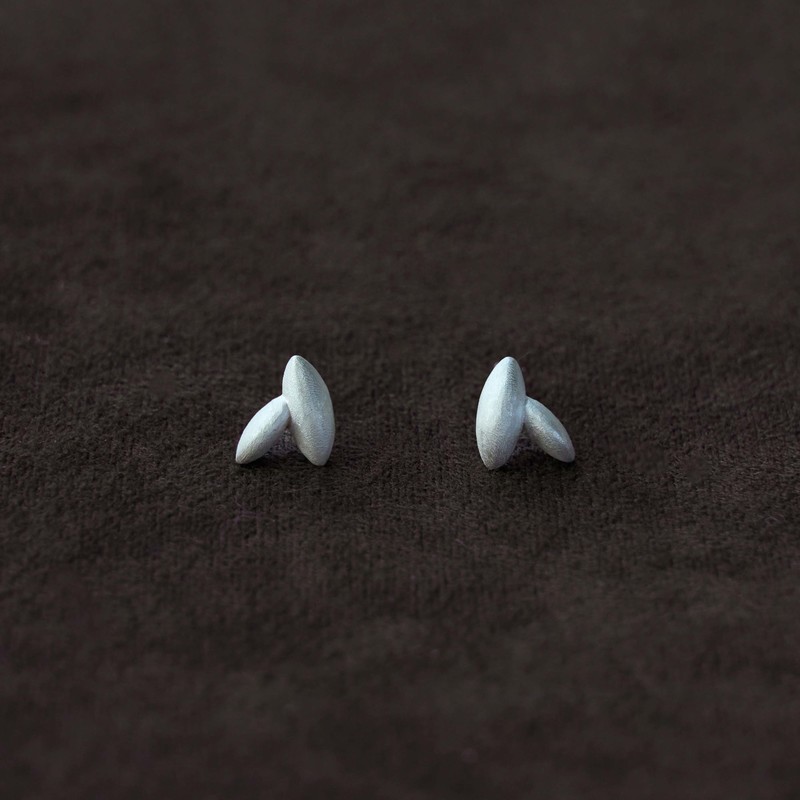OLIO E ACETO Rice Grain Ear Studs