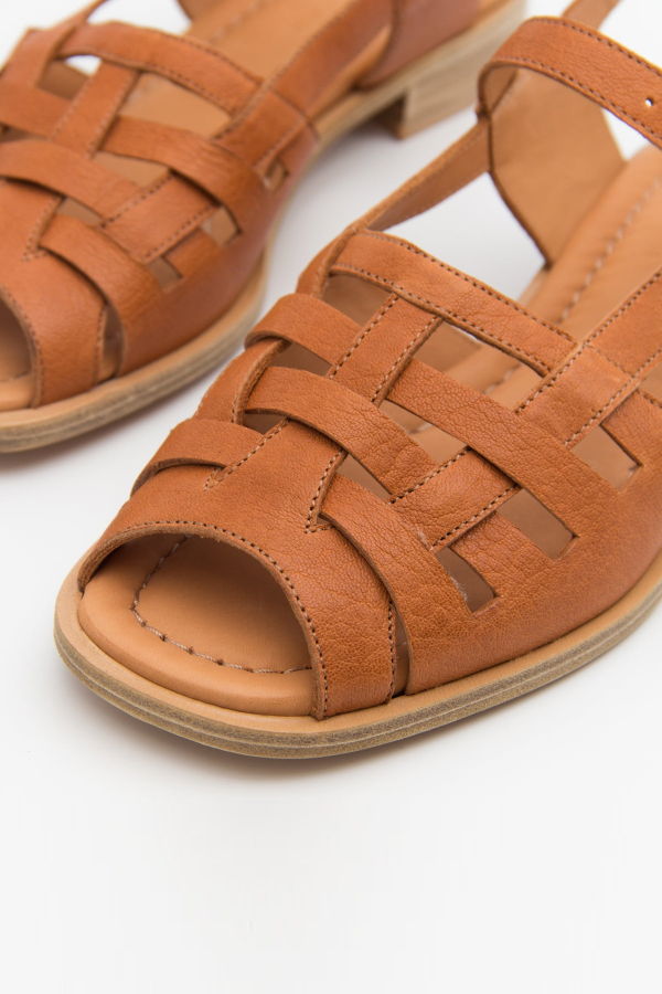 Naguisa Manto Sandal - Marron