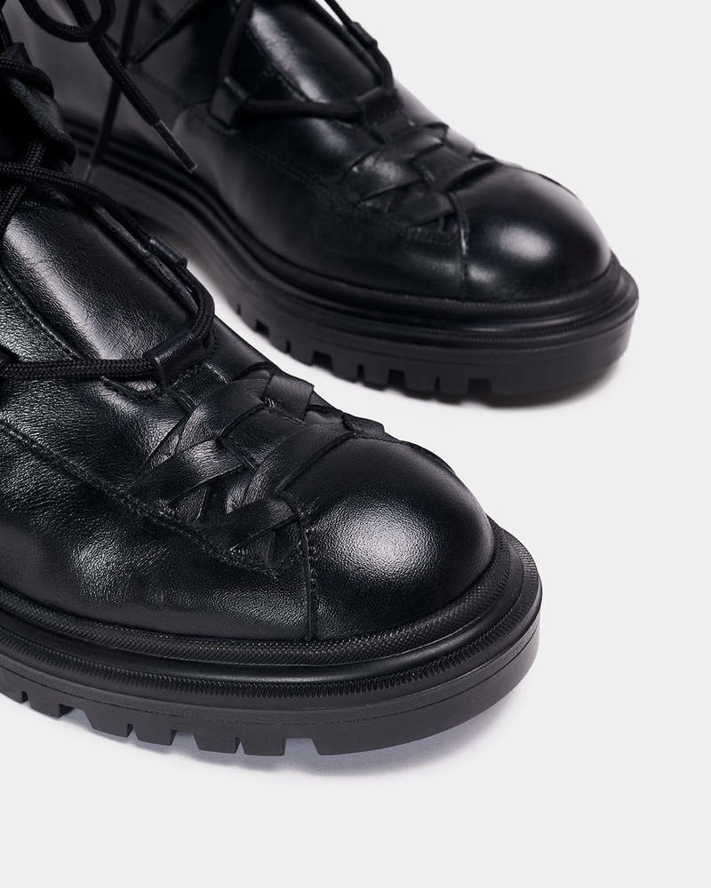 Naguisa Zea Boots - Black